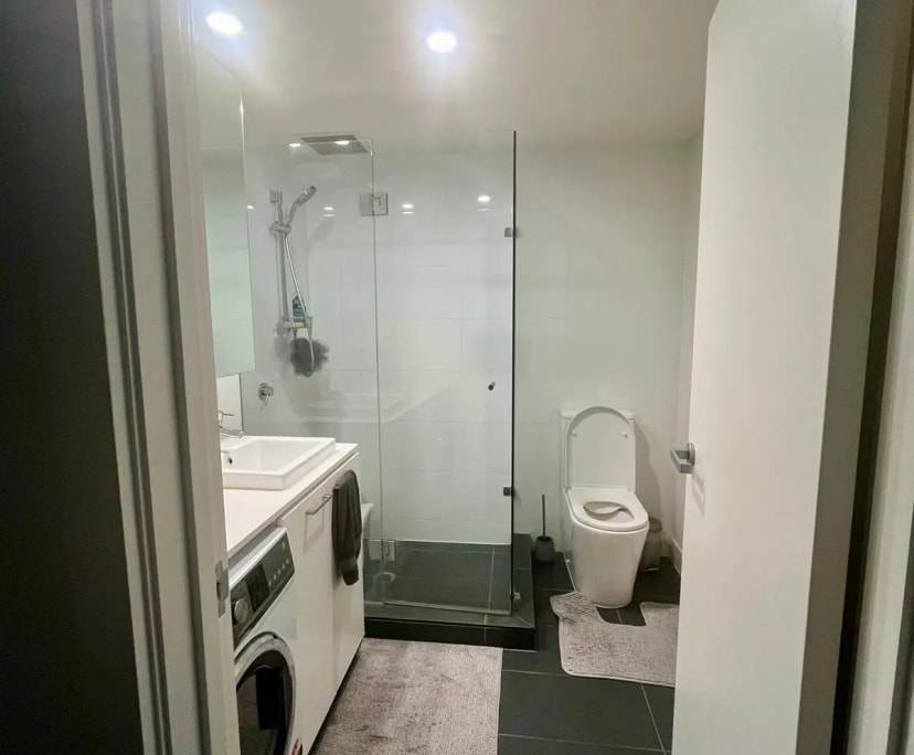 Furnished room in a flatshare