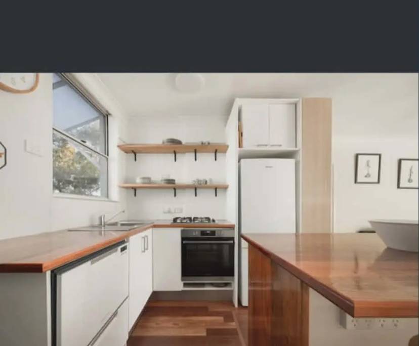 $325, Flatshare, 2 bathrooms, Brookvale NSW 2100