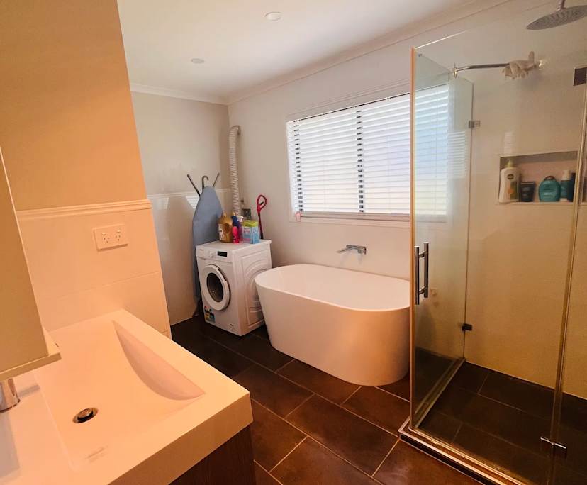 $350, Share-house, 3 bathrooms, Alexandra Hills QLD 4161