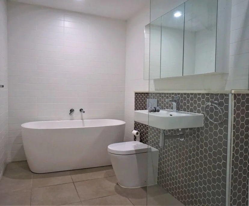 Furnished room with own bathroom