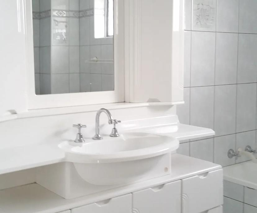 $350, Flatshare, 4 bathrooms, Surfers Paradise QLD 4217