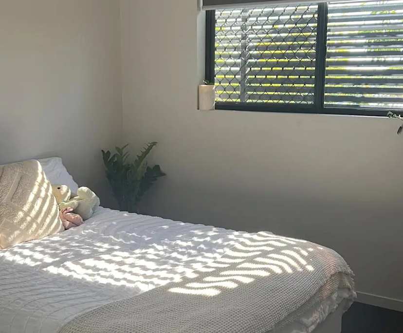 Unfurnished room with own bathroom