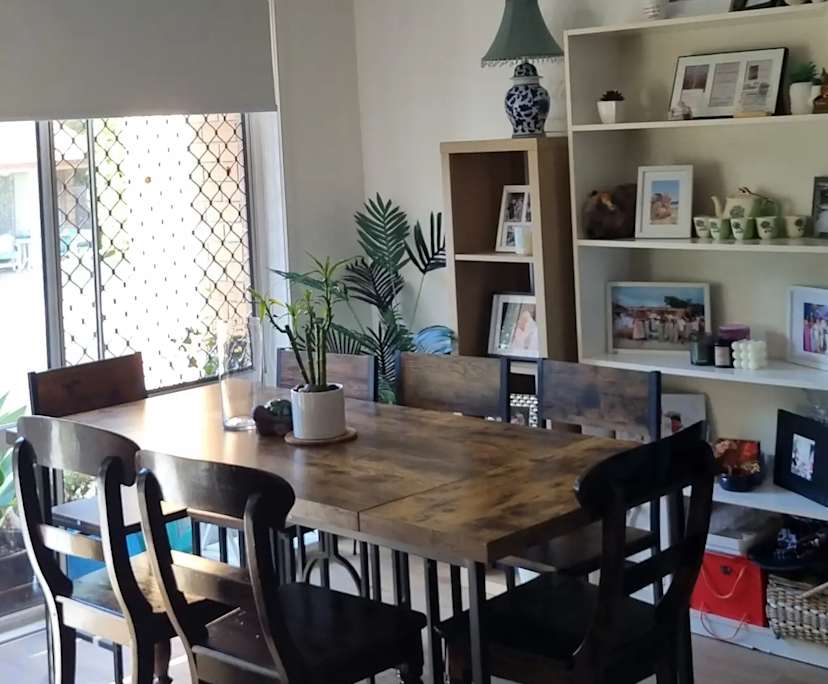 $300, Share-house, 3 bathrooms, Labrador QLD 4215
