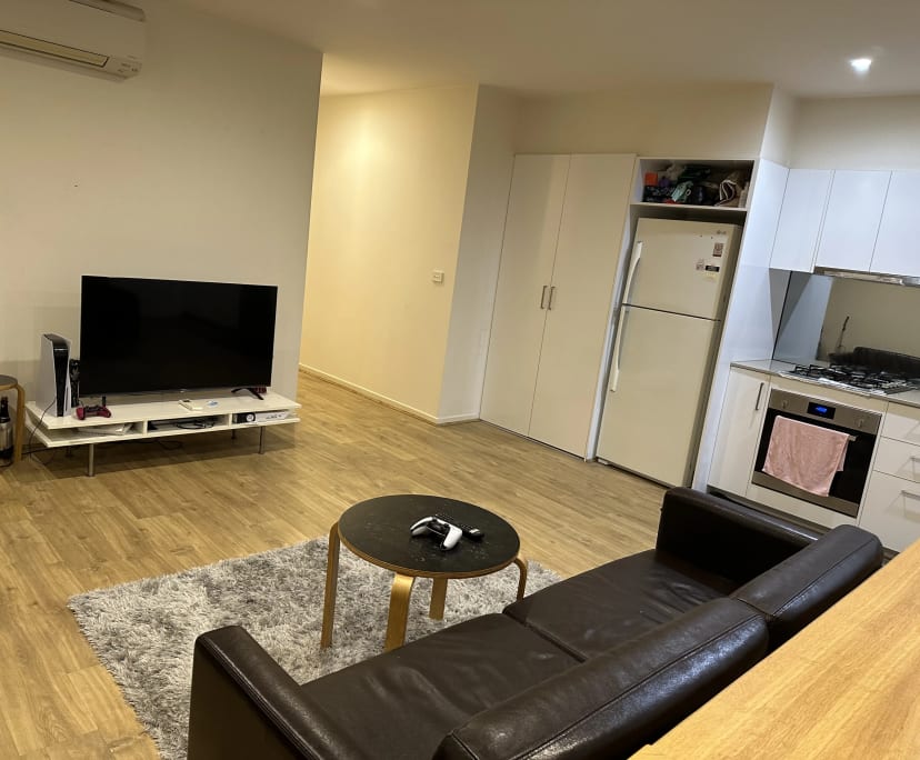 Furnished room in a flatshare