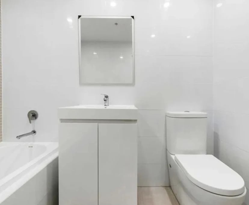 Furnished room with own bathroom