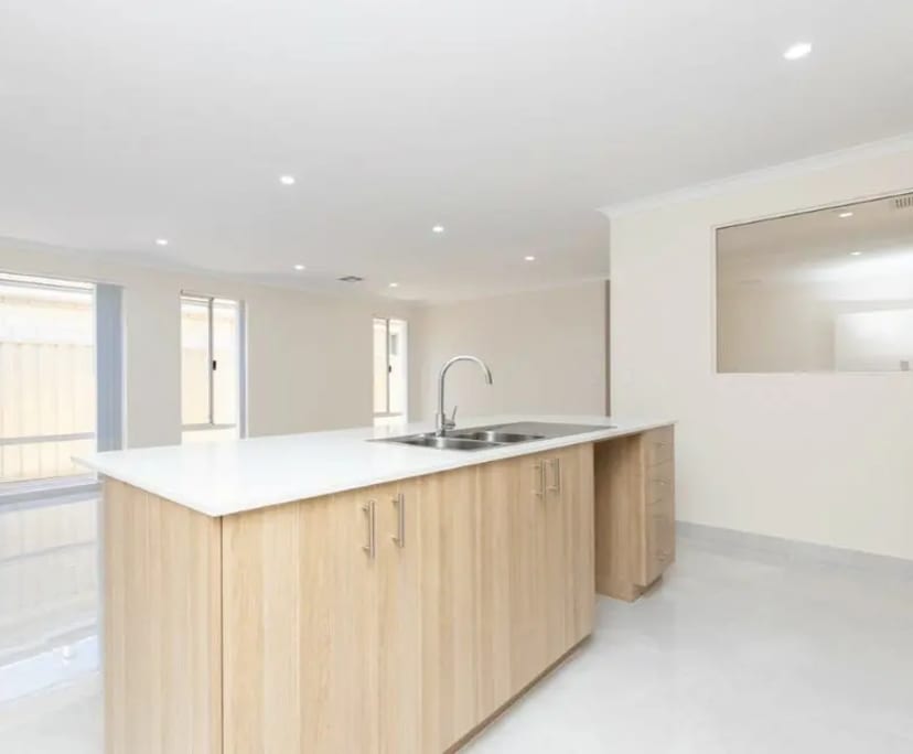 Room for Rent in Success, Perth 350, Unfurnished,...