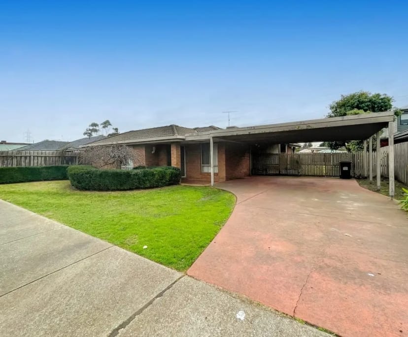 Whole property with 3 rooms for rent