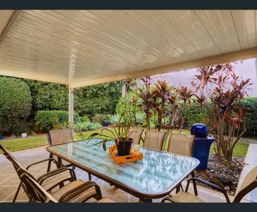 Room for Rent in Burleigh Heads, Gold Coast 275,