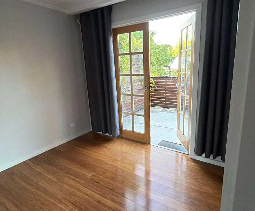 $490, Granny-flat, 1 bathroom, Red Hill ACT 2603