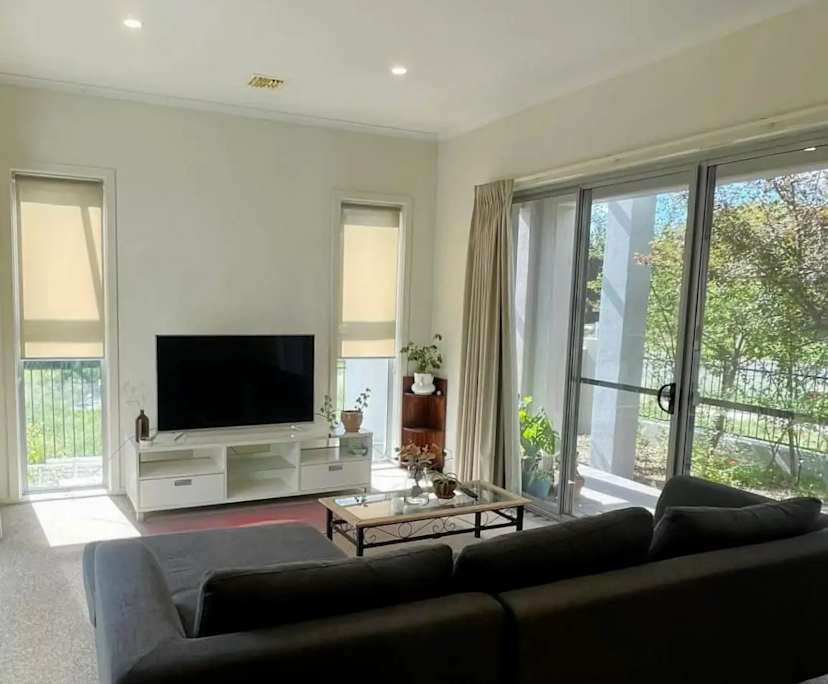 Unfurnished room in a share house