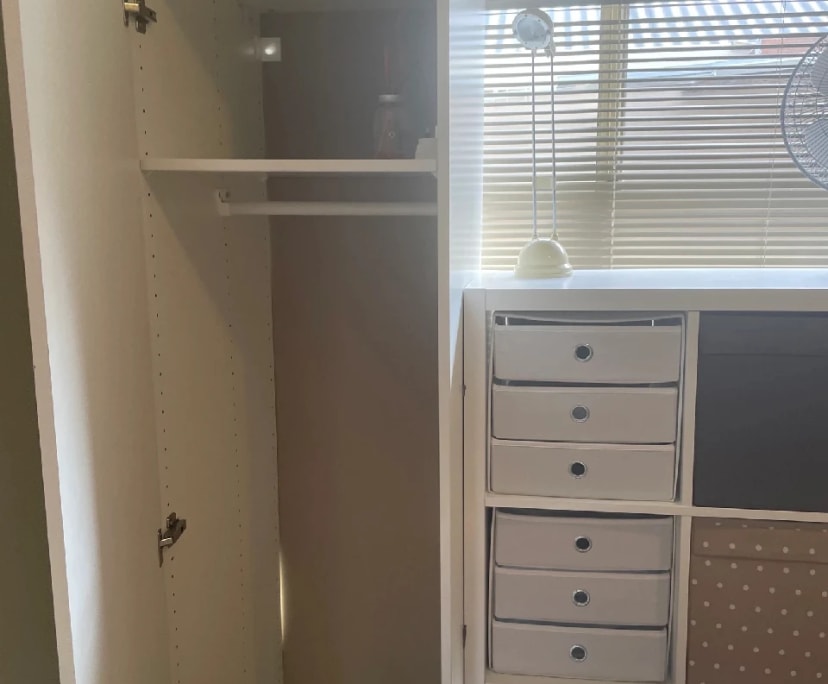 Furnished room in a share house