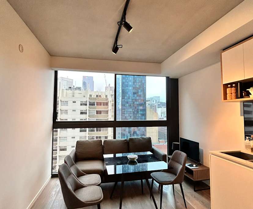 Furnished room in a flatshare