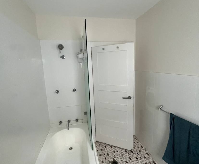 $525, Flatshare, 2 bathrooms, Bondi Beach NSW 2026