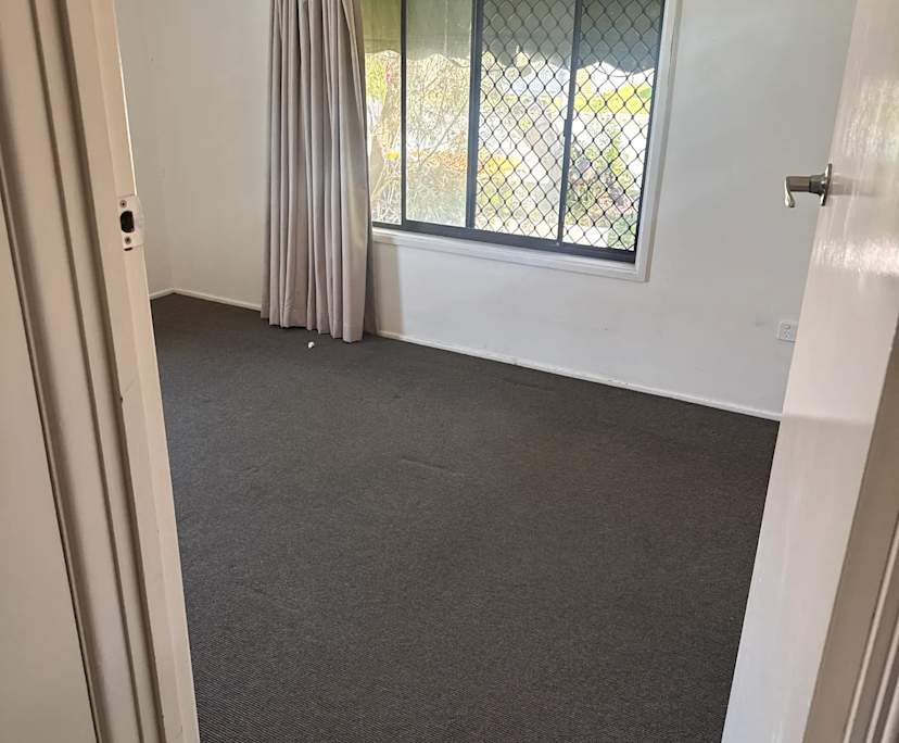 Unfurnished room in a share house