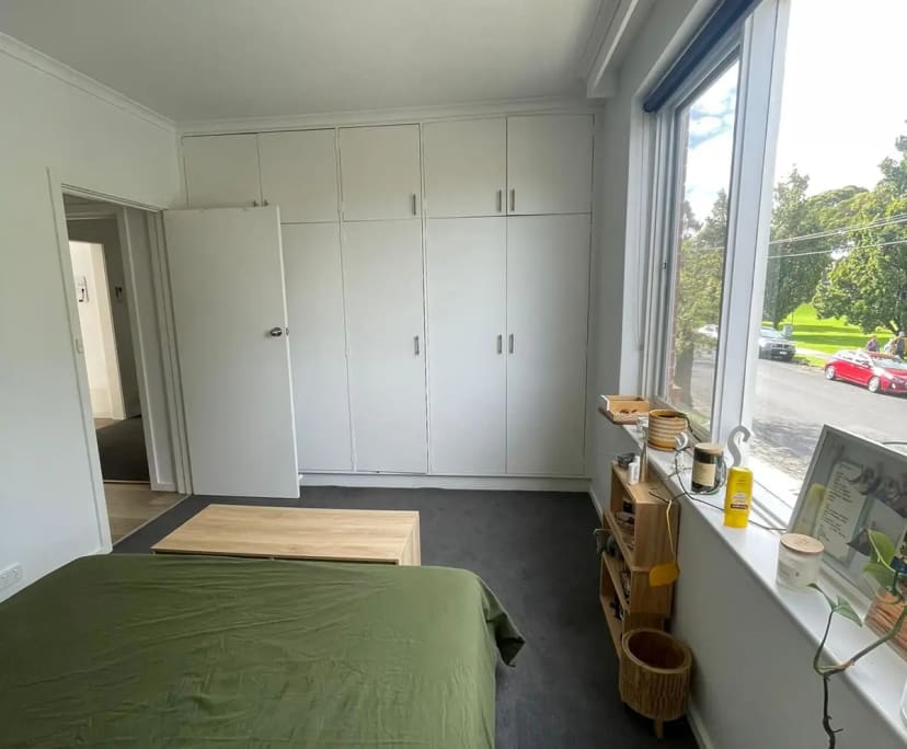 $300, Flatshare, 2 bathrooms, Balaclava VIC 3183