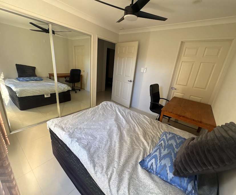 Furnished room in a share house
