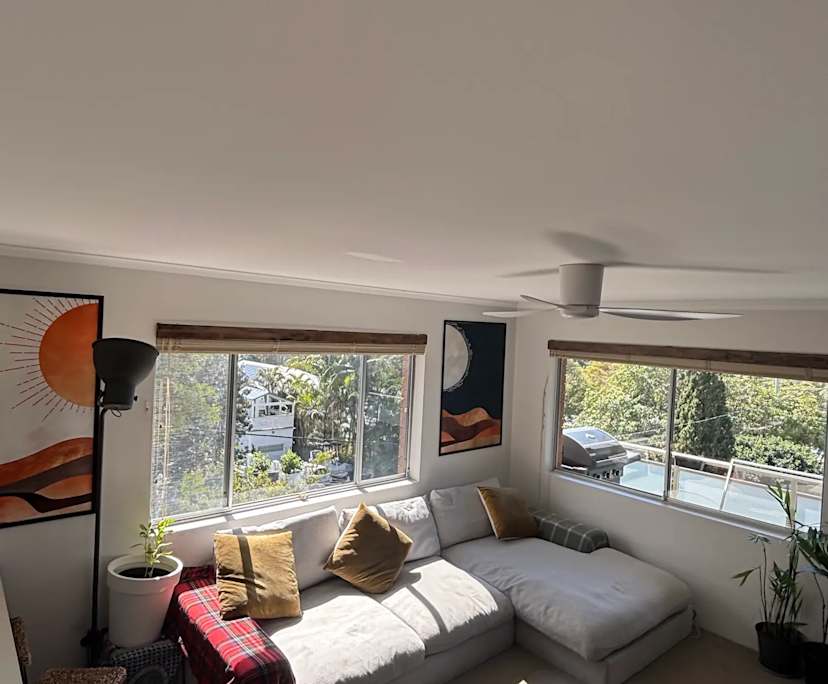 Room in a share house