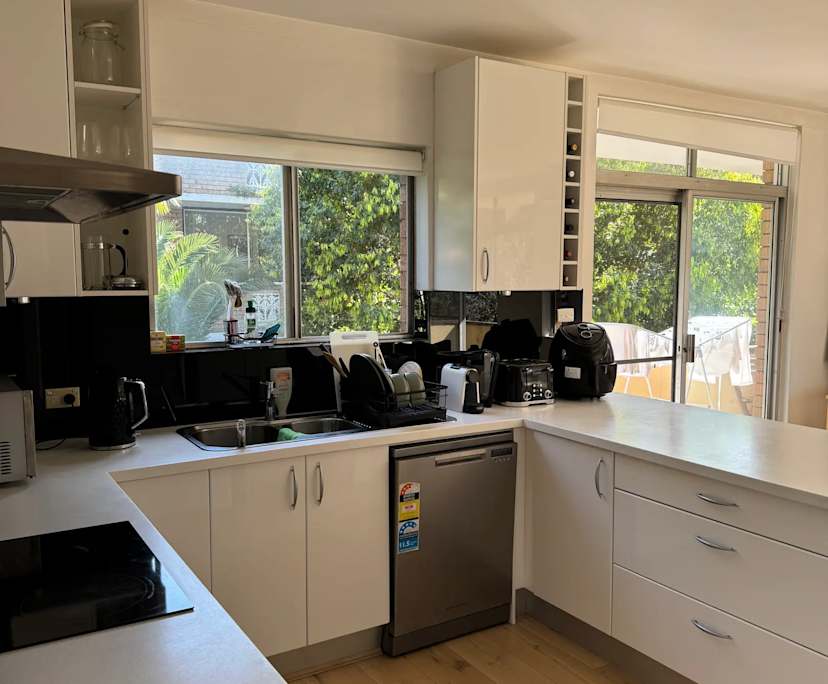 Unfurnished room with ensuite in a flatshare