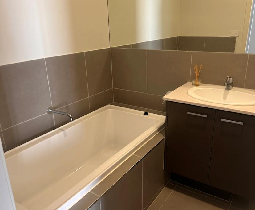 $300, Share-house, 2 bathrooms, Officer VIC 3809