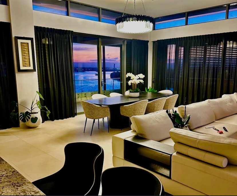 $550, Share-house, 3 bathrooms, Paradise Point QLD 4216