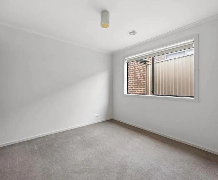 $275, Share-house, 4 bathrooms, Mount Pleasant VIC 3350