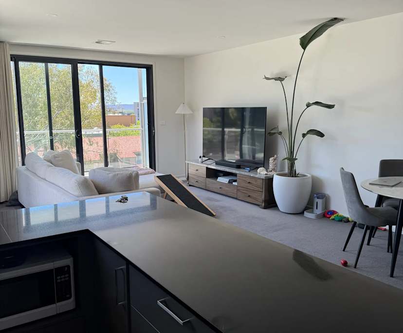 Unfurnished room with own bathroom