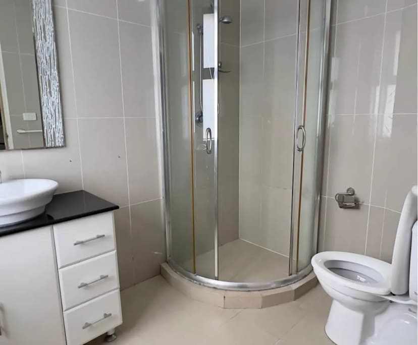$390, Flatshare, 2 bathrooms, Arncliffe NSW 2205