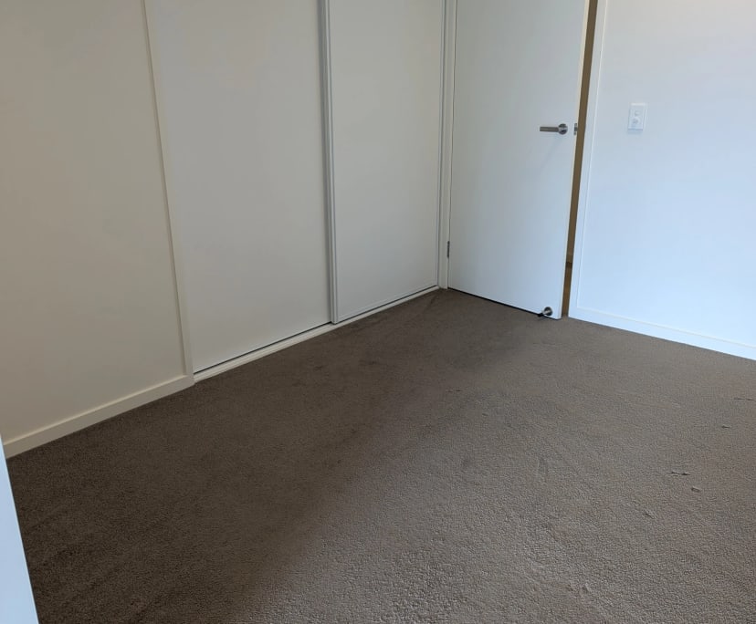 Unfurnished room with own bathroom