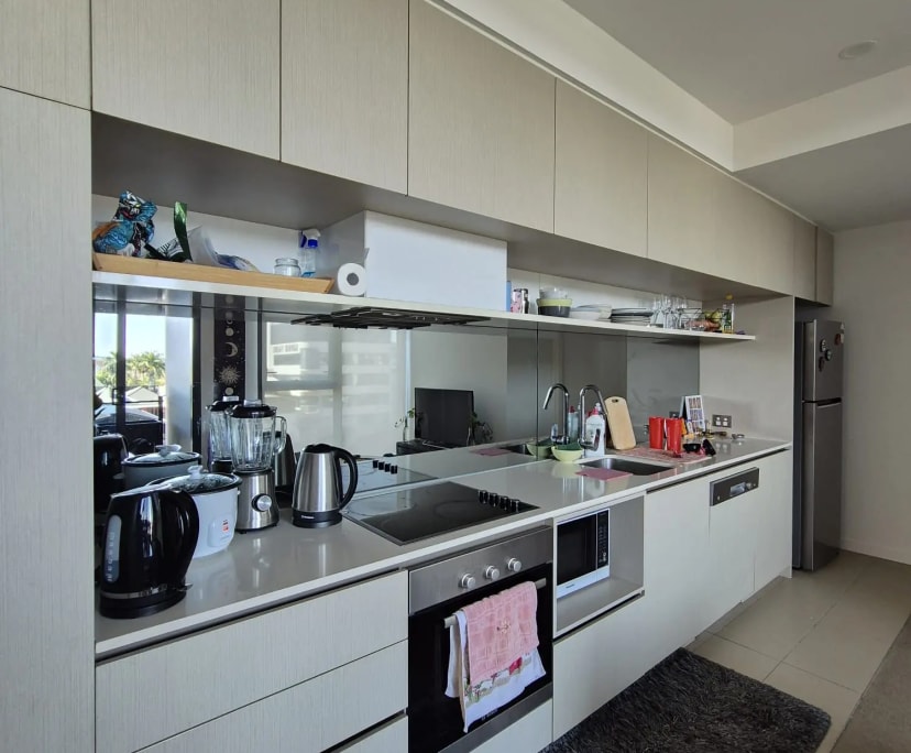 $387, Flatshare, 2 bathrooms, Milton QLD 4064