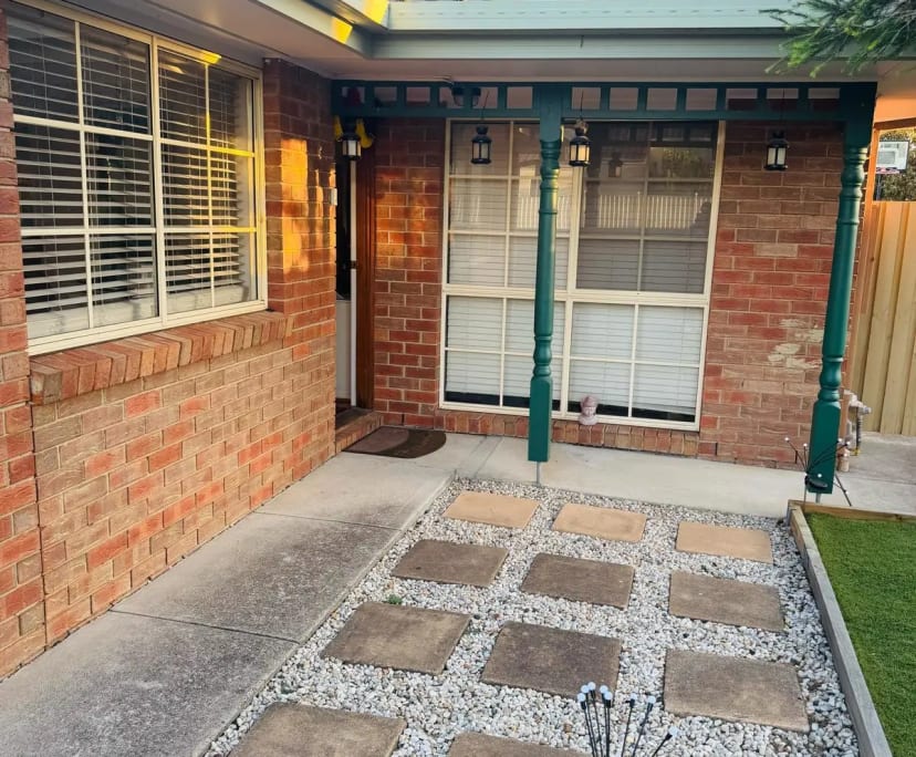 $650, Whole-property, 3 bathrooms, Hillside VIC 3037