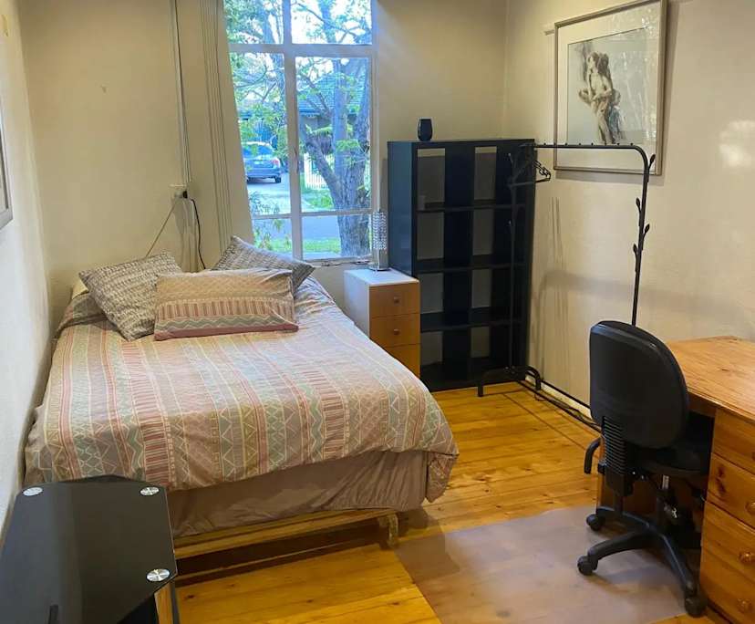 Furnished room in a share house