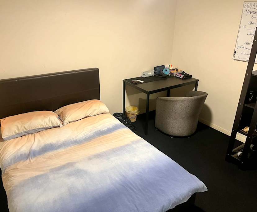 $350, Flatshare, 3 bathrooms, Brisbane City QLD 4000