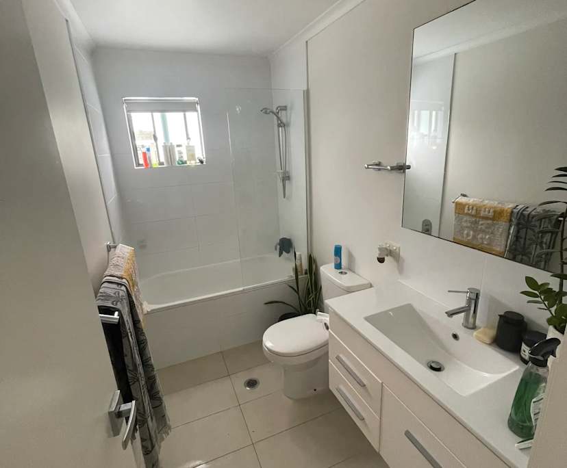 Unfurnished room with own bathroom