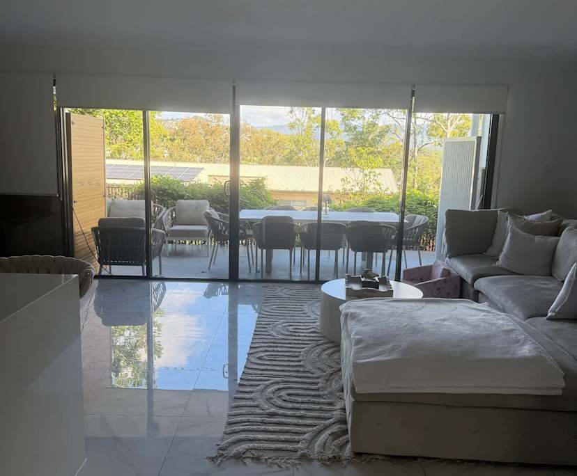 Whole property with 4 rooms for rent