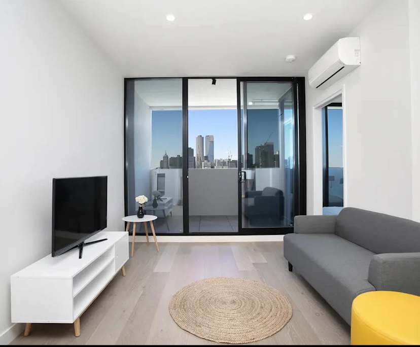 Furnished room with own bathroom