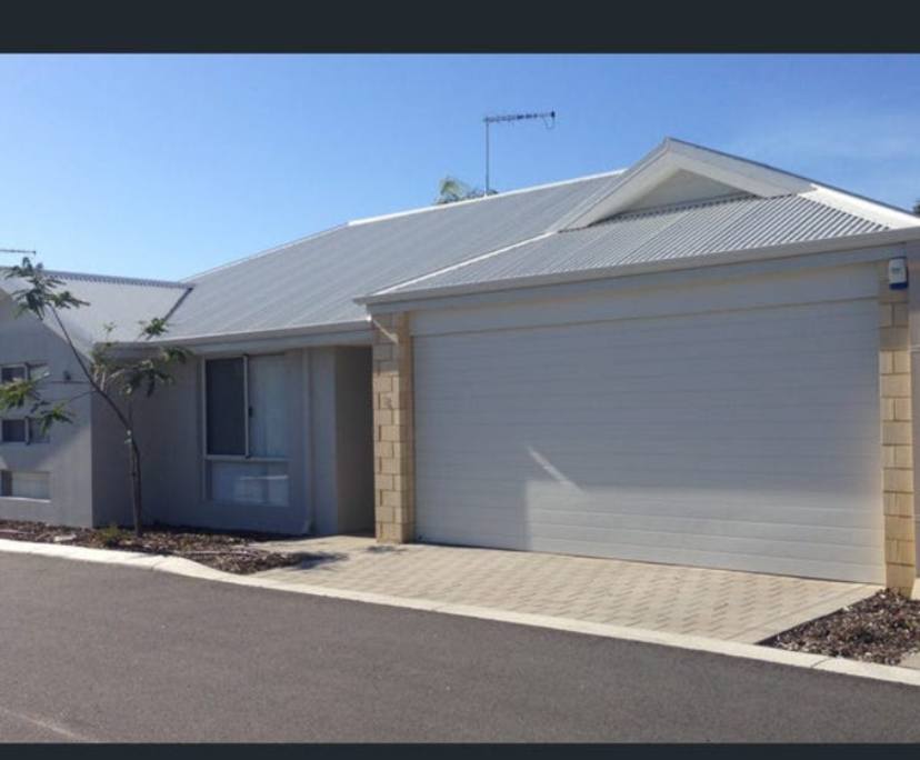 Room in a share house