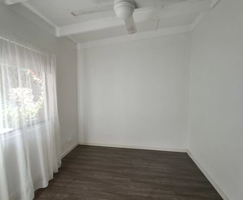 Unfurnished room in a share house