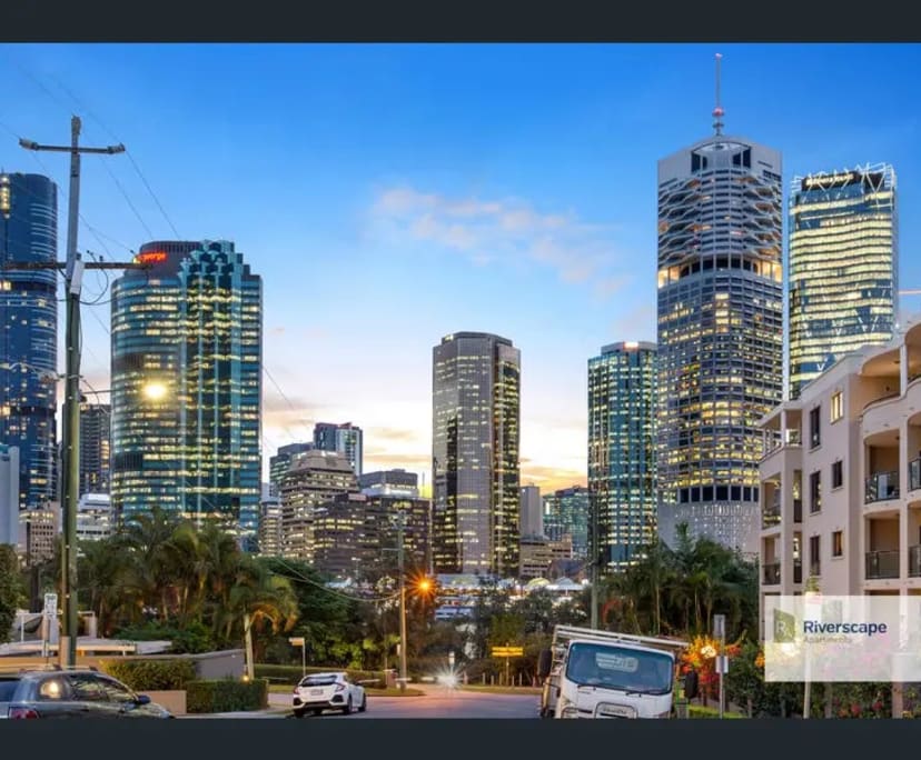 Room for Rent in Kangaroo Point, Brisbane 350, Fu...N Flatmates