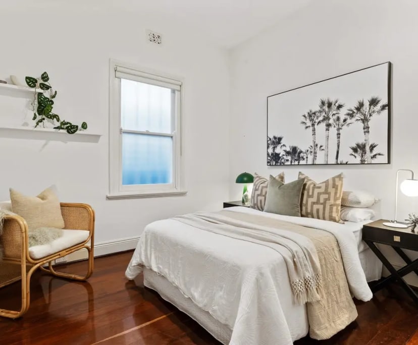 Room in a share house
