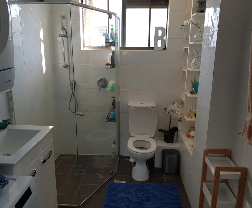 $270, Flatshare, 2 bathrooms, Biggera Waters QLD 4216