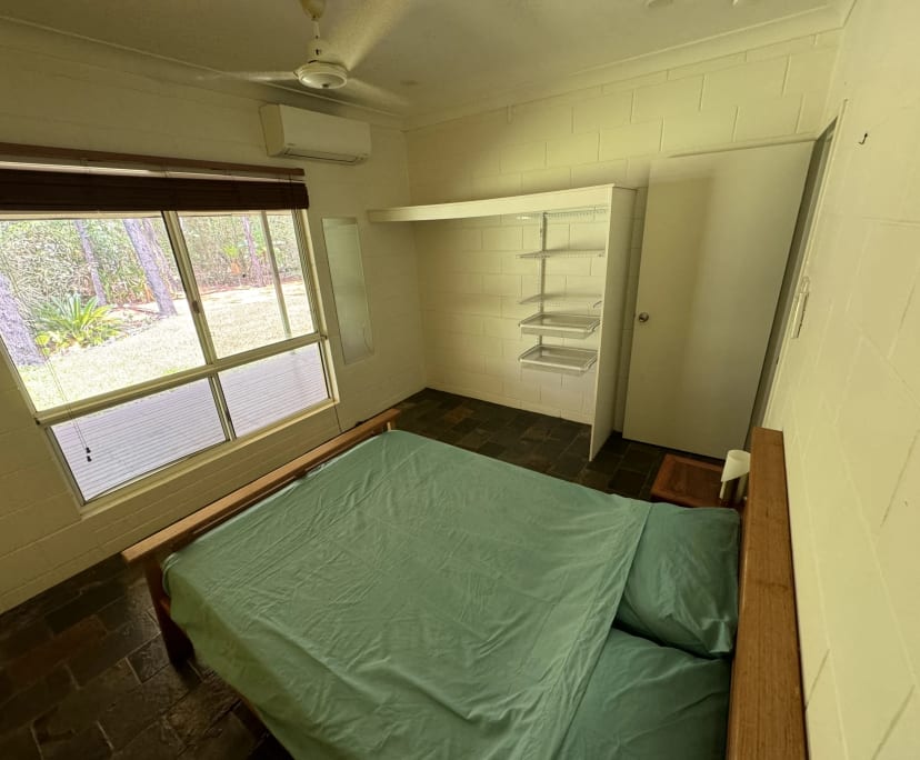 Furnished room in a share house