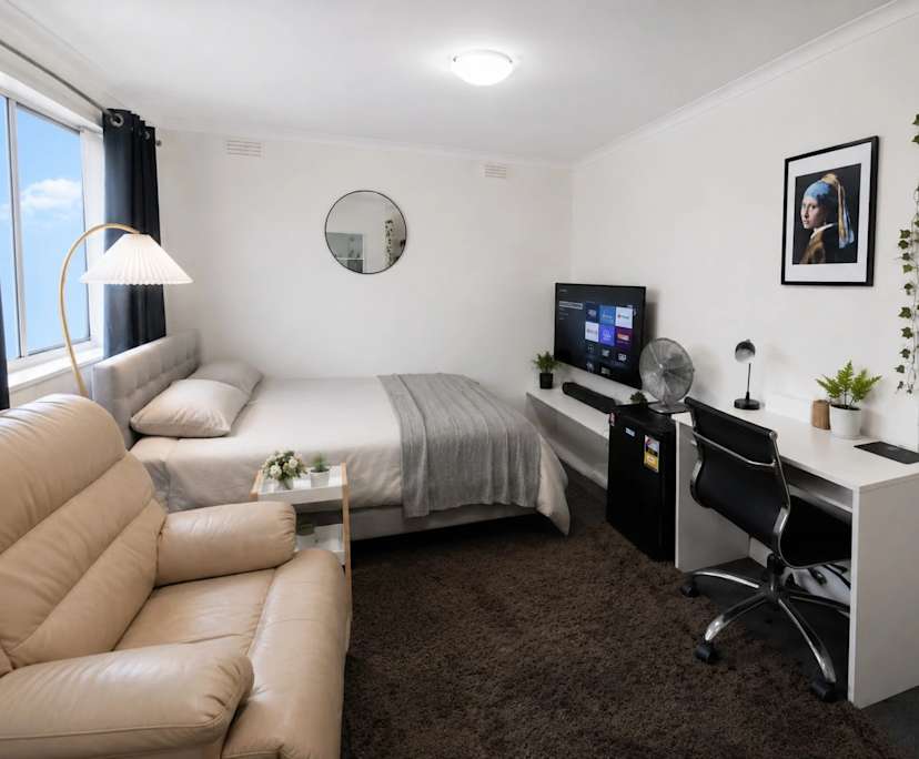 Furnished room in a flatshare
