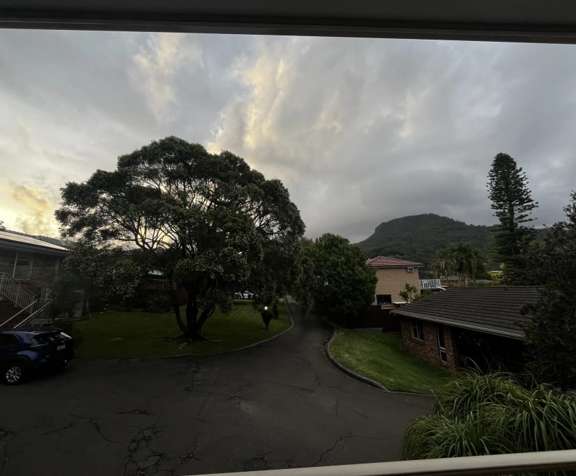 $275, Whole-property, 3 bathrooms, Keiraville NSW 2500