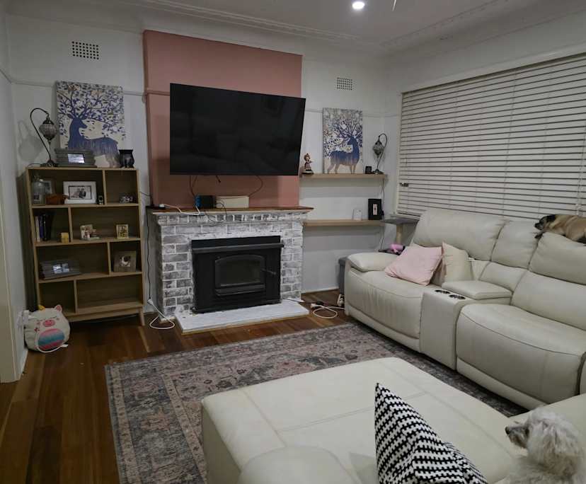 Furnished room in a share house