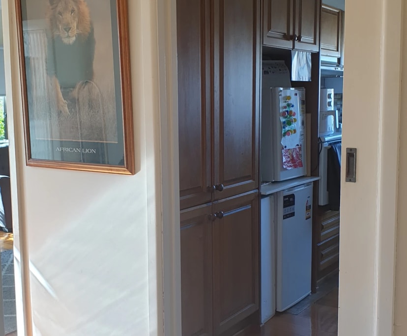 $205, Share-house, 3 bathrooms, Macleod VIC 3085