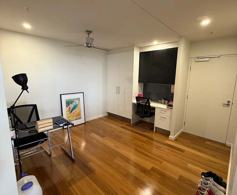 $450, Flatshare, 2 bathrooms, Toowong QLD 4066