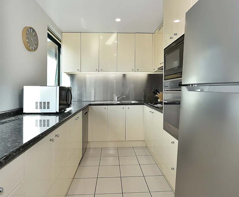 $1,450, Whole-property, 3 bathrooms, Melbourne VIC 3000