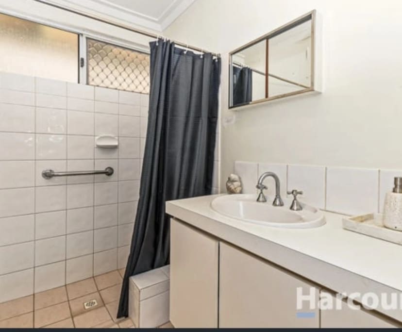 $200, Share-house, 3 bathrooms, Craigie WA 6025