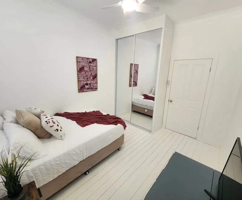 Furnished room in a share house