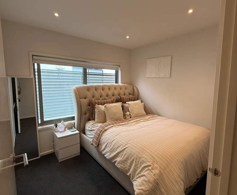 propertyImage